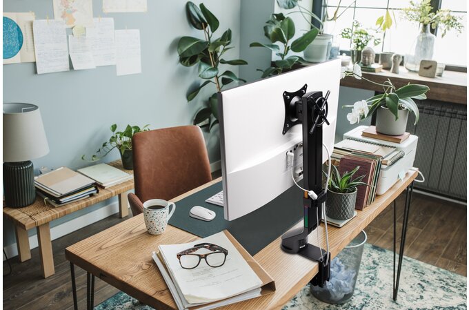 Kensington - Desk/Table Arm SmartFit Space-Saving Single Monitor Arm Holds 1 x Monitor up to 27" and up to 8kg (Clamped) - Black (085896555124)