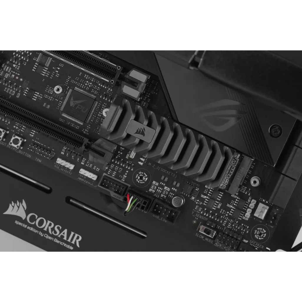 Corsair MP600 PRO XT M.2 4TB PCIe 4.0 NVMe Internal SSD