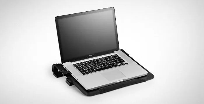 Cooler Master NotePal U3 PLUS 19'' Notebook Cooling Stand; Silver Aluminum; 3 x 80mm Fans; Ergonomic design; Turns into Carry Ca