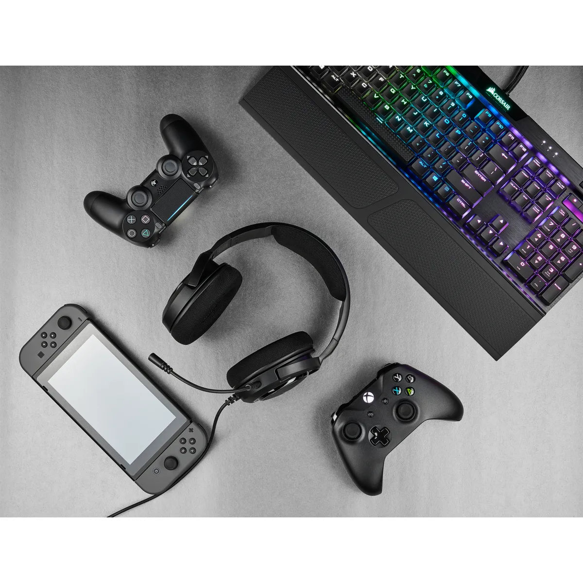 CORSAIR HS35 STEREO Gaming Headset; Carbon - Multi Platform compatibility 3.5mm (1to2 Splitter included)