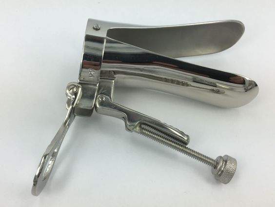 CUSCO VAGINAL SPECULUM WITH SMOKE TUBE STAINLESS STEEL AUTOCLAVEABLE - MEDIUM
